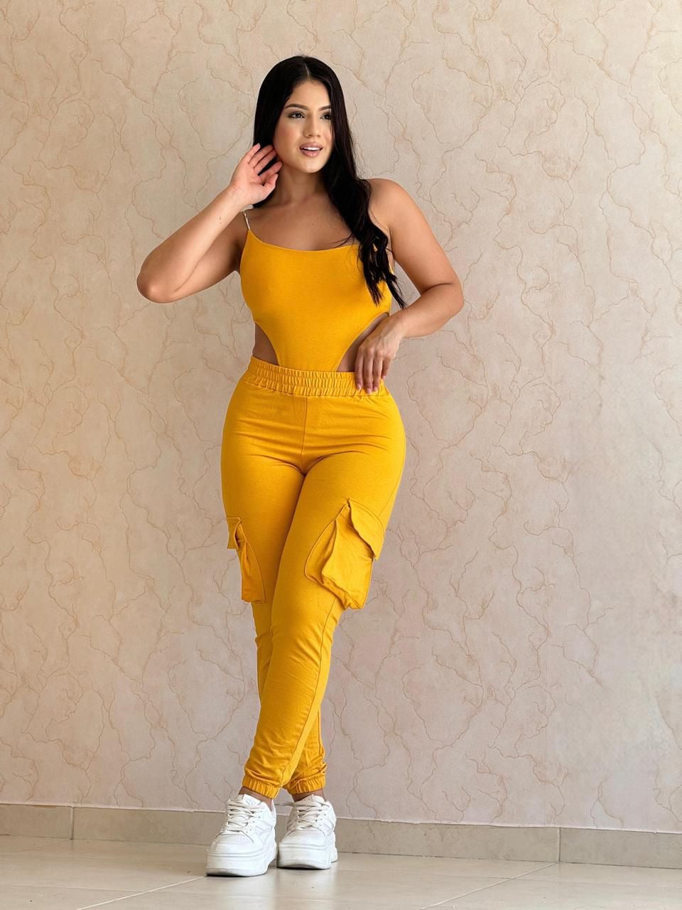 ENTERIZO TIPO CARGO BURDA